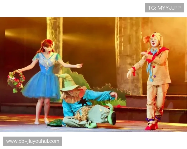 《贫民窟中的足球梦:草根球迷如何用热情点燃希望与奋斗》 《贫民窟中的足球梦:草根球迷如何用热情点燃希望与奋斗》